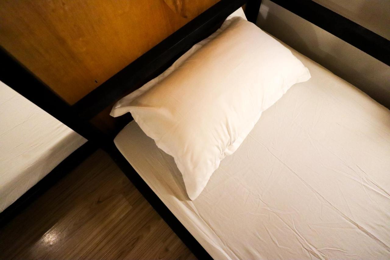 מואלבואל Ocean Breeze Hostel By Daily Sweet מראה חיצוני תמונה