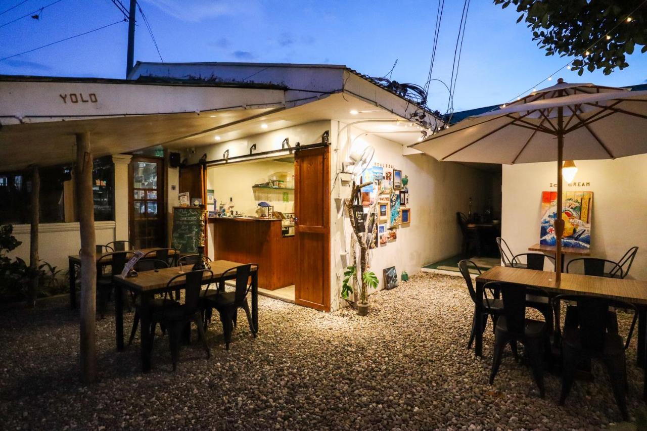 מואלבואל Ocean Breeze Hostel By Daily Sweet מראה חיצוני תמונה