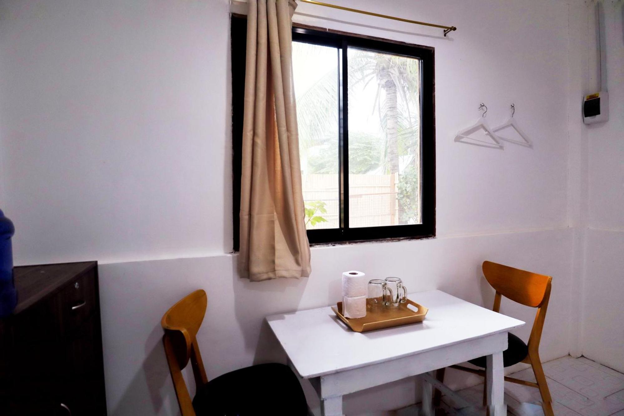 מואלבואל Ocean Breeze Hostel By Daily Sweet מראה חיצוני תמונה