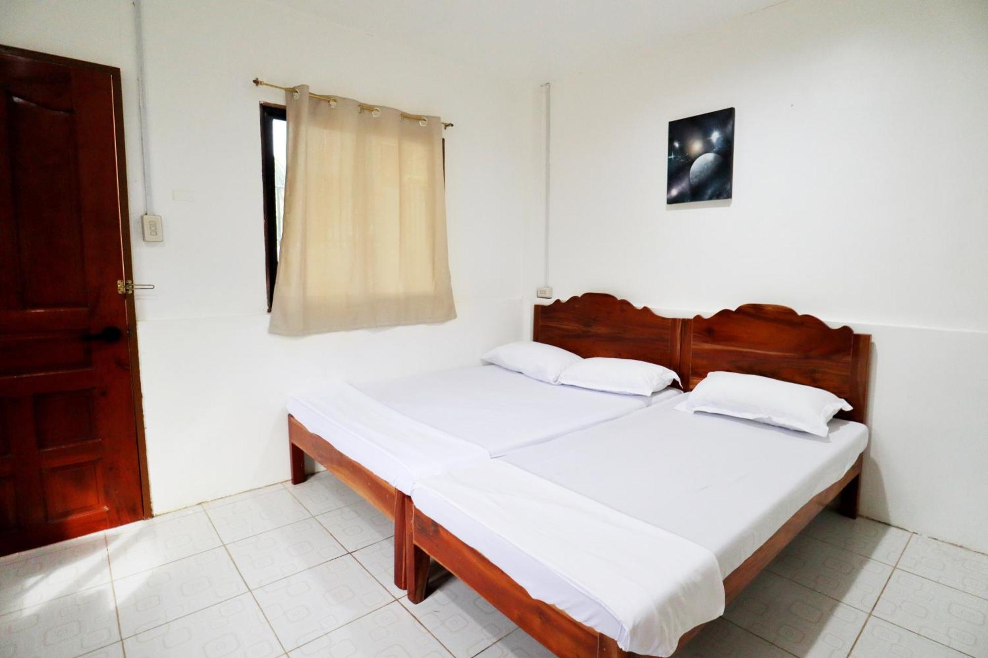 מואלבואל Ocean Breeze Hostel By Daily Sweet מראה חיצוני תמונה