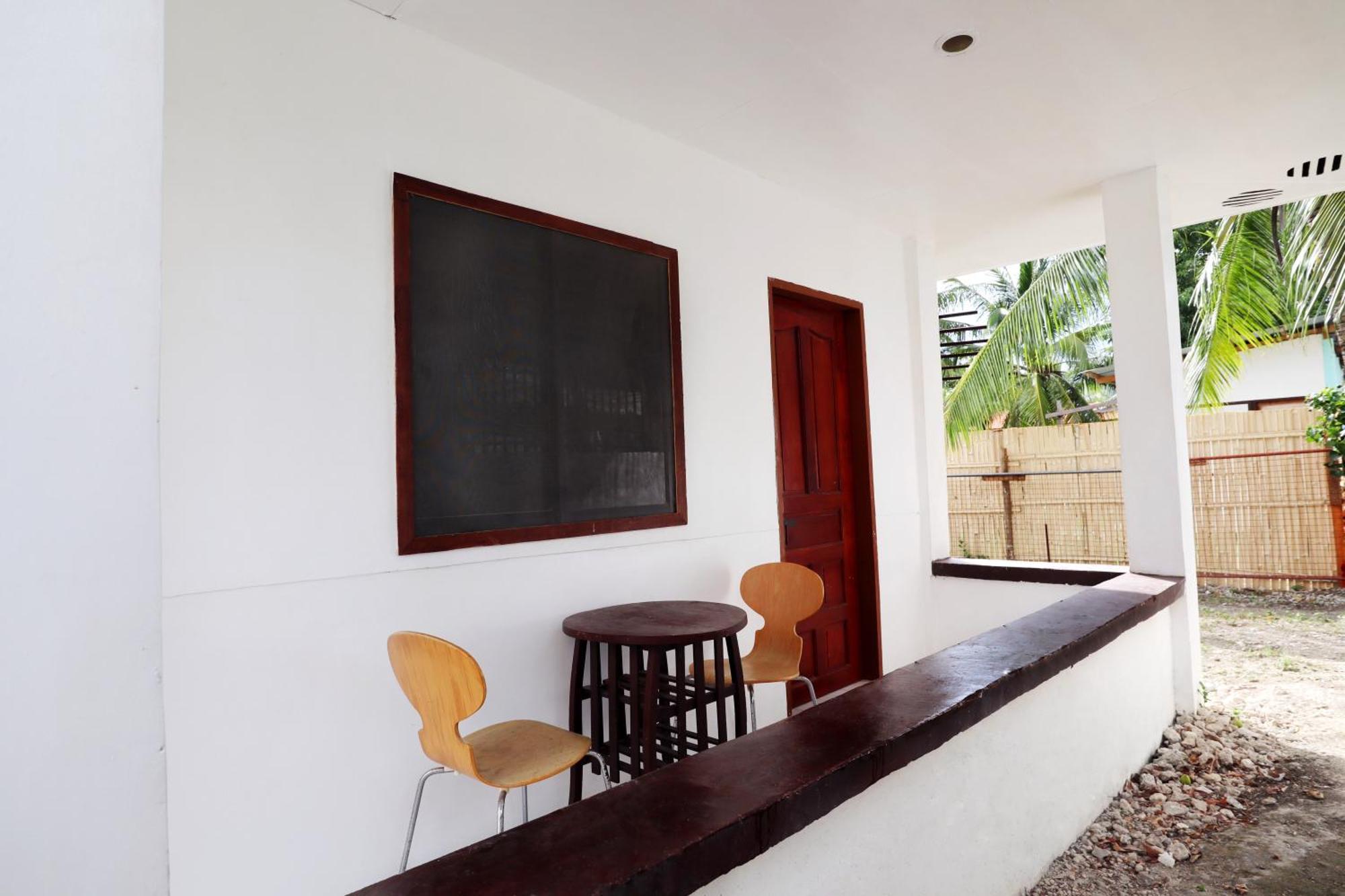 מואלבואל Ocean Breeze Hostel By Daily Sweet מראה חיצוני תמונה