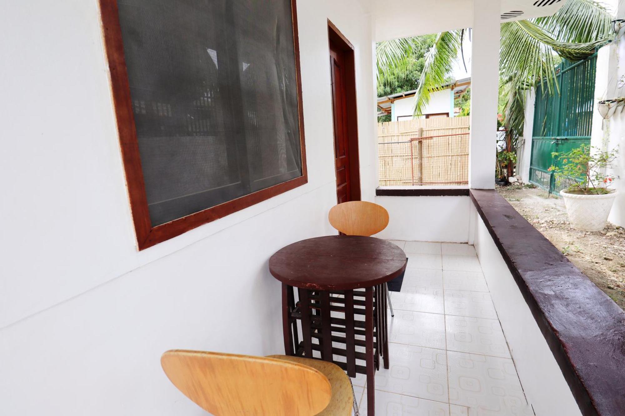 מואלבואל Ocean Breeze Hostel By Daily Sweet מראה חיצוני תמונה
